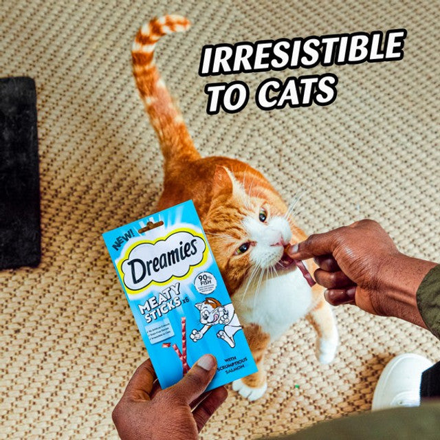 Dreamies Meaty Sticks with Salmon 30g